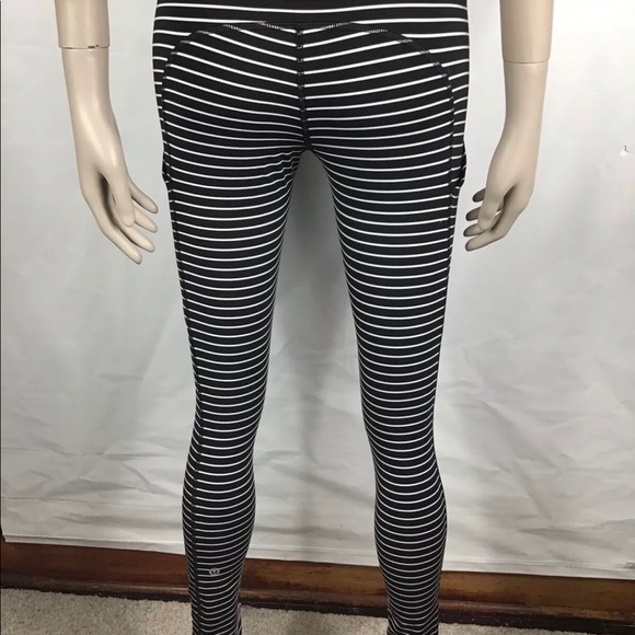 ⭐️rare⭐️ lululemon speed tight size 6 - Picture 3 of 5